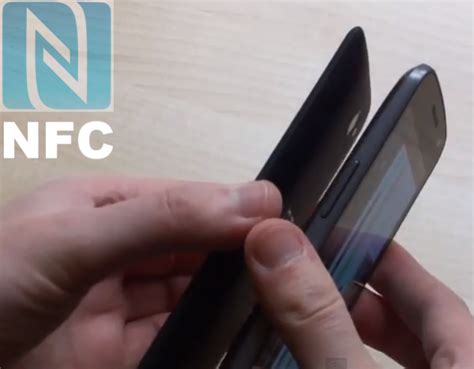 Transfer data using NFC 